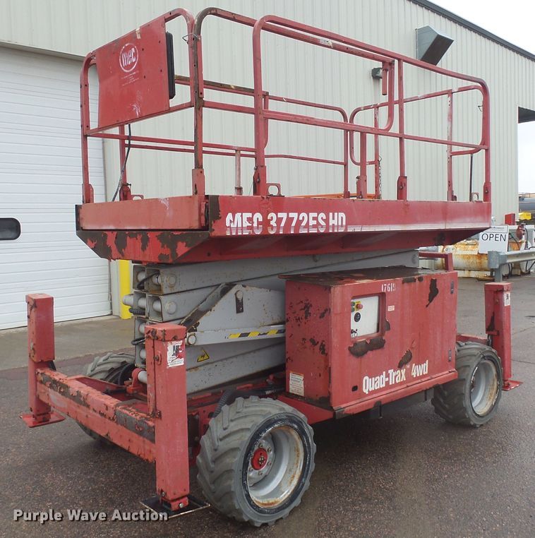 image for item FR9518 2008 Mec 3772ES HD RT scissor lift