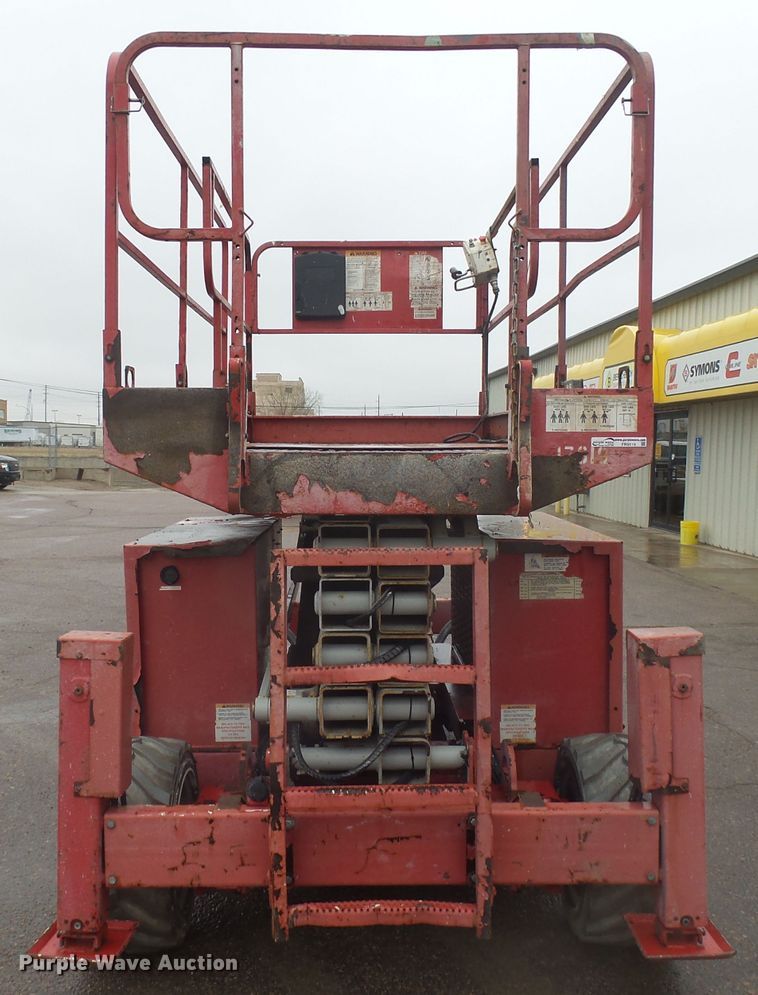 image for item FR9518 2008 Mec 3772ES HD RT scissor lift