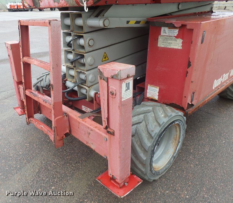 image for item FR9518 2008 Mec 3772ES HD RT scissor lift