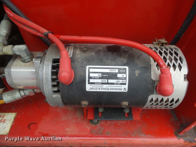 image for item FR9518 2008 Mec 3772ES HD RT scissor lift