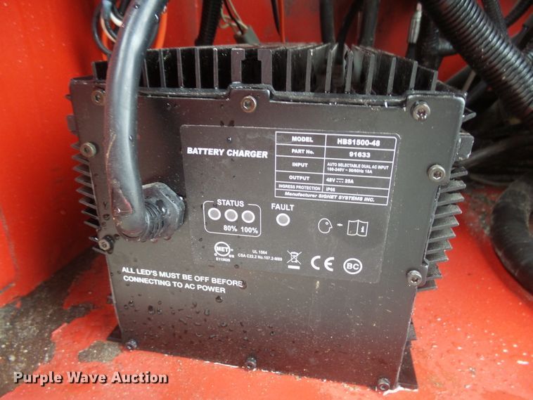 image for item FR9518 2008 Mec 3772ES HD RT scissor lift