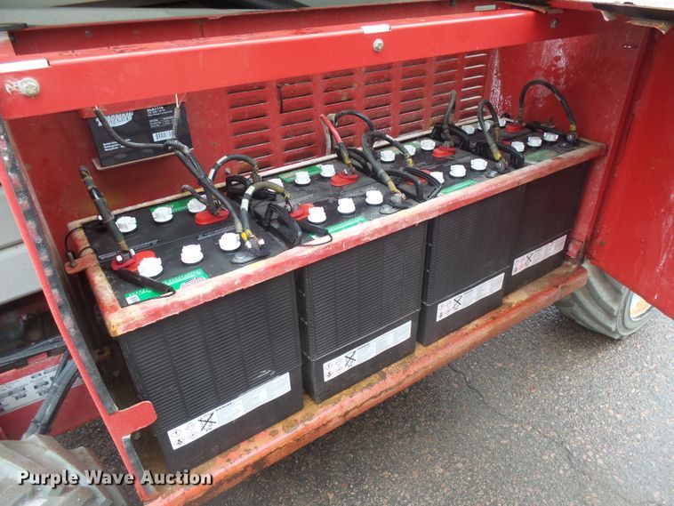 image for item FR9518 2008 Mec 3772ES HD RT scissor lift