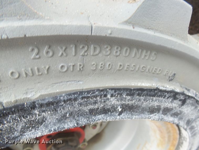 image for item FR9518 2008 Mec 3772ES HD RT scissor lift