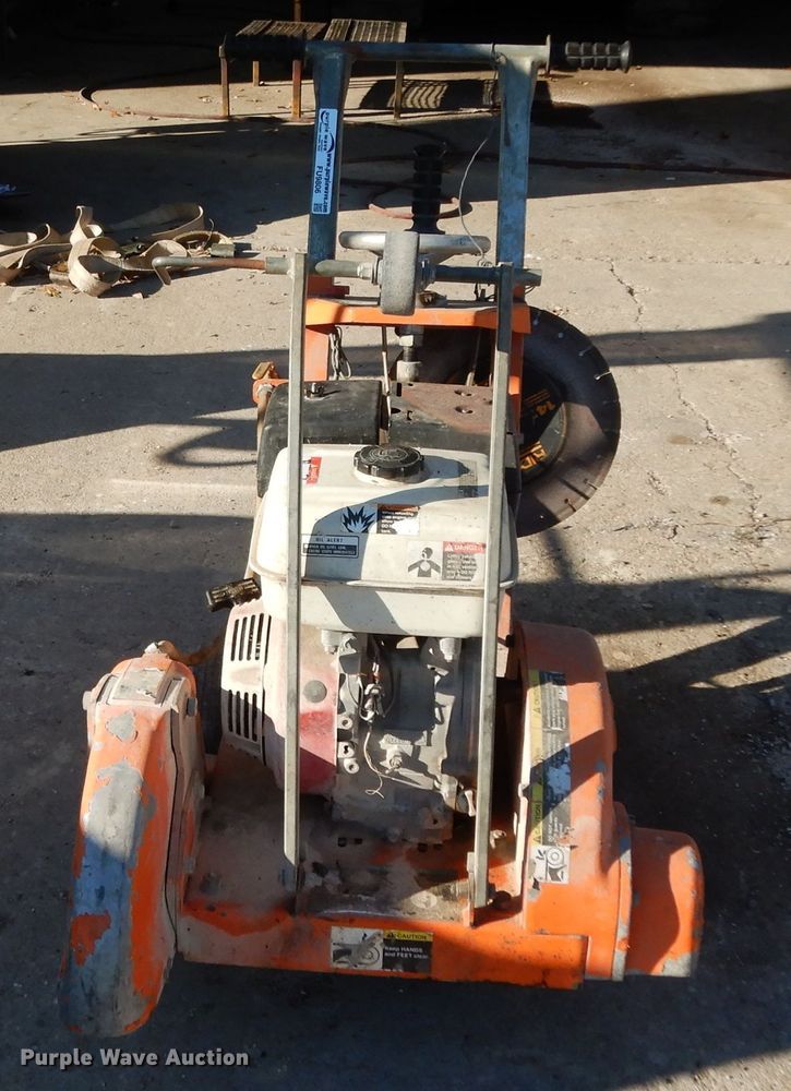 image for item FU9806 Target C-88H concrete saw