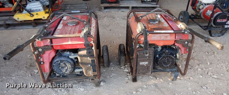 image for item FU9811 (2) Honda 3500 generators