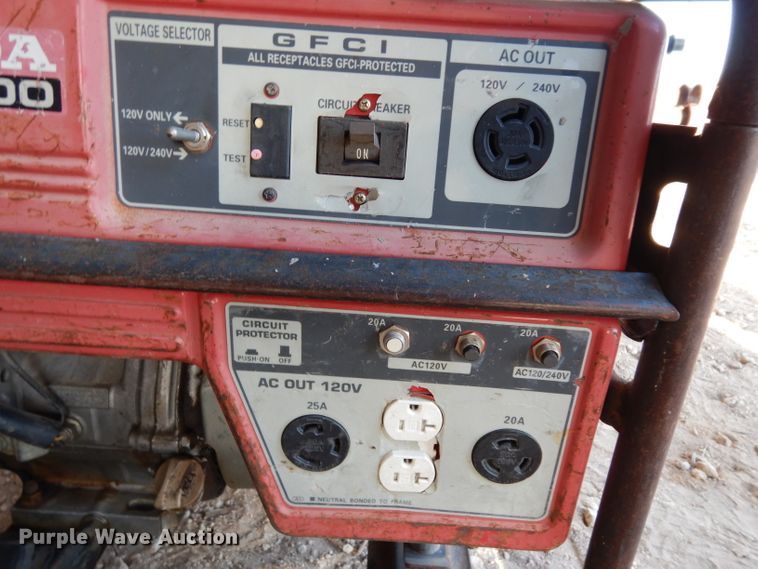 image for item FU9811 (2) Honda 3500 generators