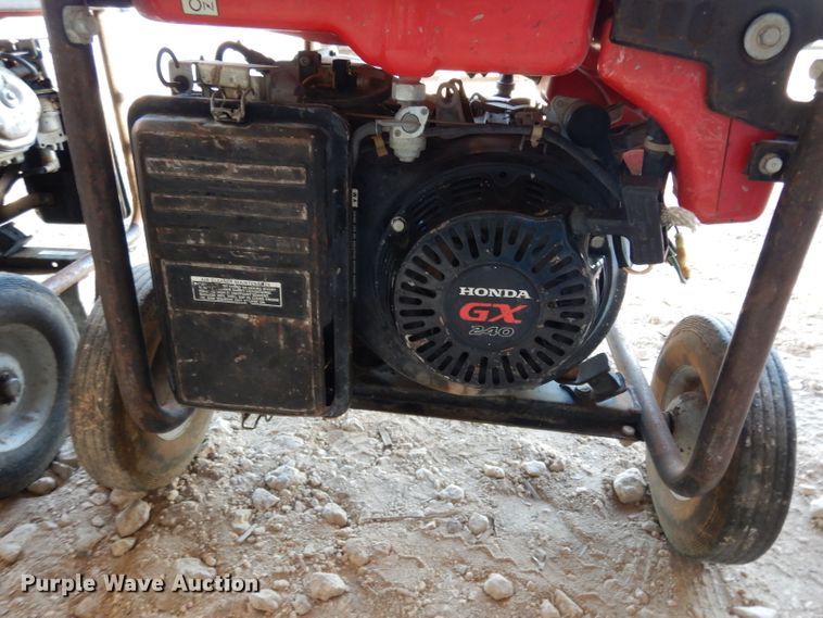 image for item FU9811 (2) Honda 3500 generators