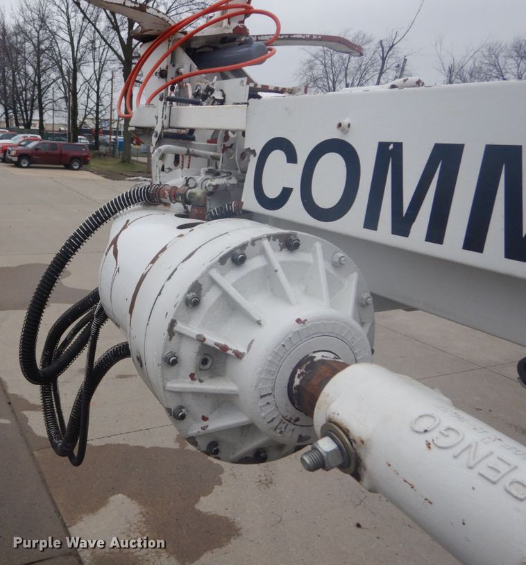 image for item GB9822 2006 Freightliner Business Class M2 digger derrick truck