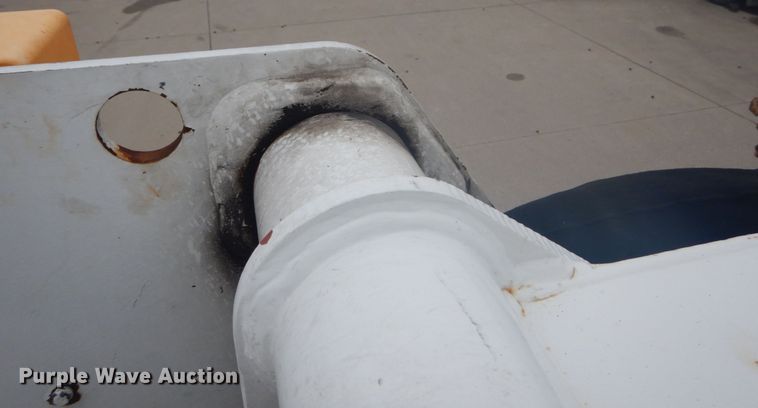 image for item GB9822 2006 Freightliner Business Class M2 digger derrick truck