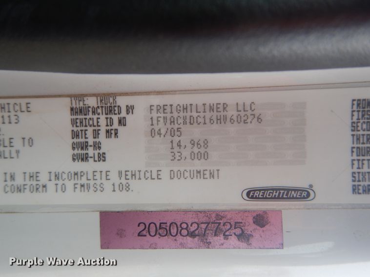 image for item GB9822 2006 Freightliner Business Class M2 digger derrick truck