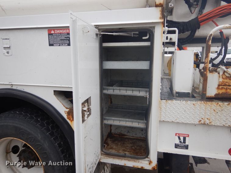 image for item GB9823 2009 Freightliner Business Class M2 bucket truck