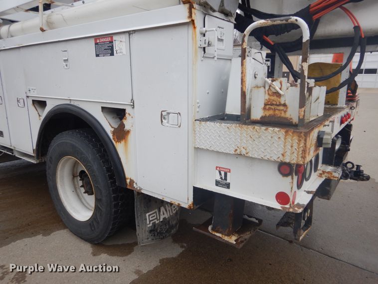 image for item GB9823 2009 Freightliner Business Class M2 bucket truck