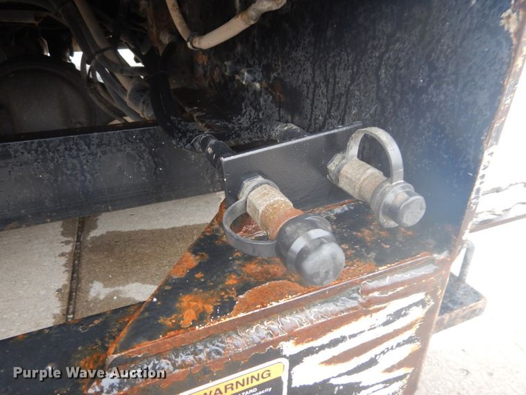 image for item GB9823 2009 Freightliner Business Class M2 bucket truck