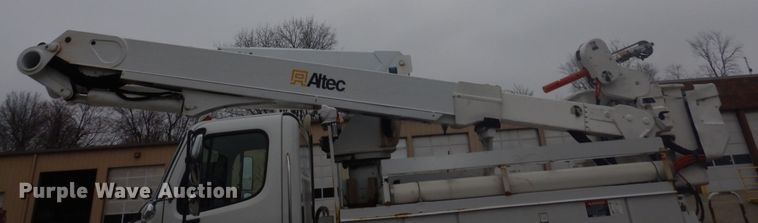 image for item GB9823 2009 Freightliner Business Class M2 bucket truck