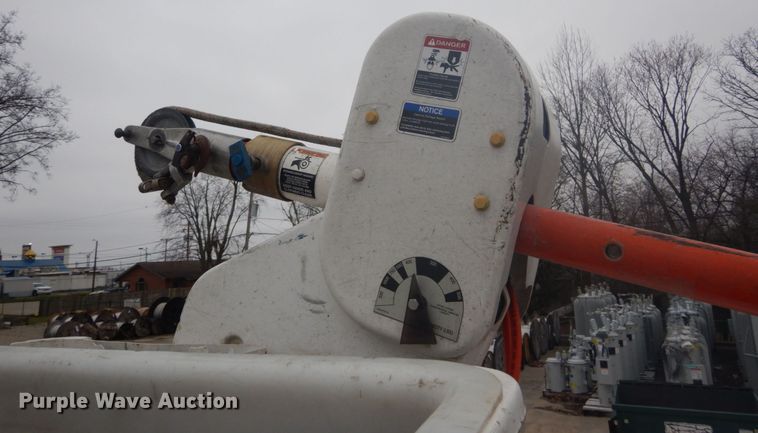 image for item GB9823 2009 Freightliner Business Class M2 bucket truck