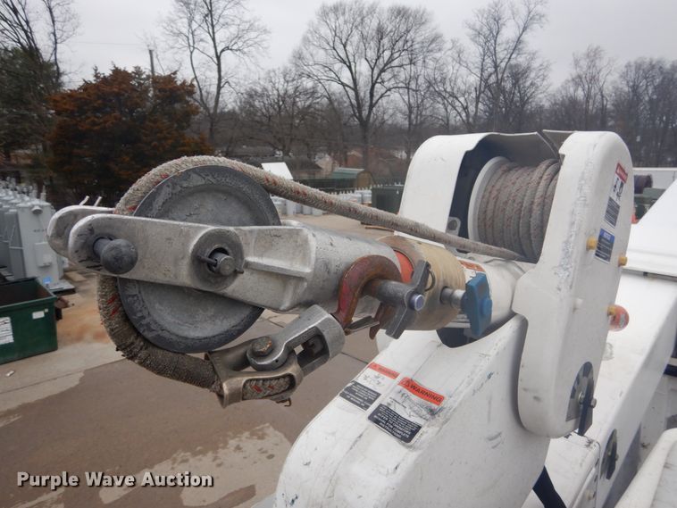 image for item GB9823 2009 Freightliner Business Class M2 bucket truck