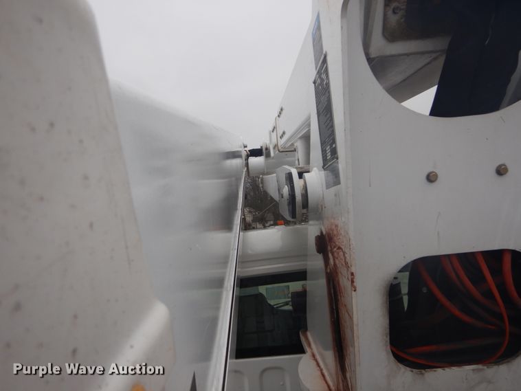 image for item GB9823 2009 Freightliner Business Class M2 bucket truck