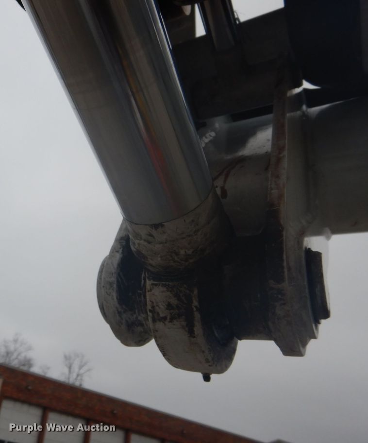 image for item GB9823 2009 Freightliner Business Class M2 bucket truck