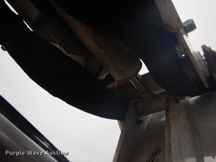 image for item GB9823 2009 Freightliner Business Class M2 bucket truck