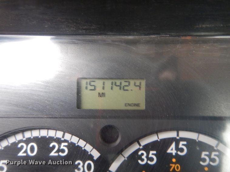 image for item GB9823 2009 Freightliner Business Class M2 bucket truck