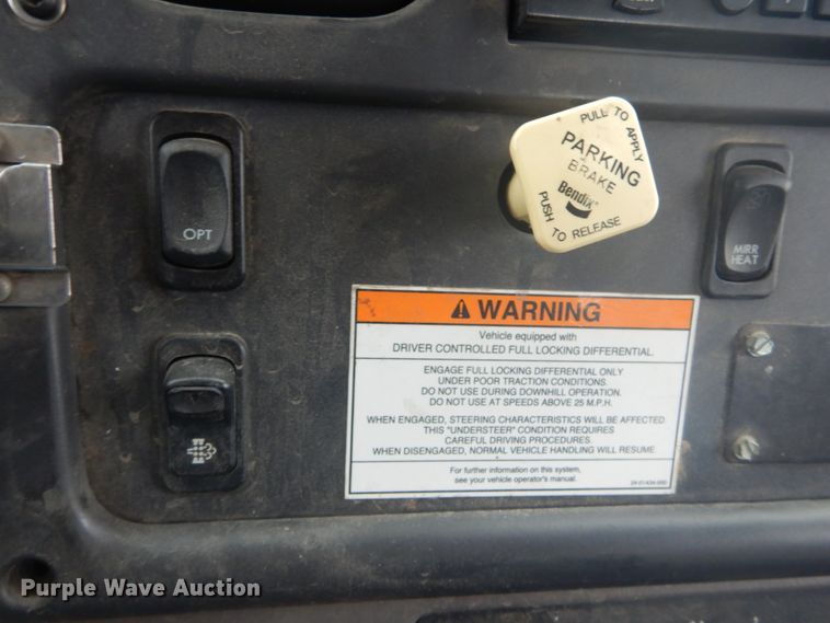 image for item GB9823 2009 Freightliner Business Class M2 bucket truck