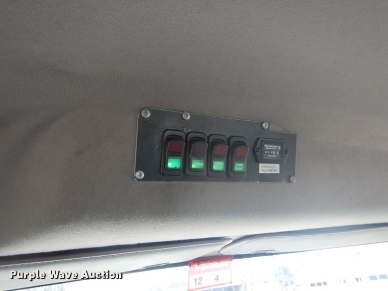 image for item GB9823 2009 Freightliner Business Class M2 bucket truck