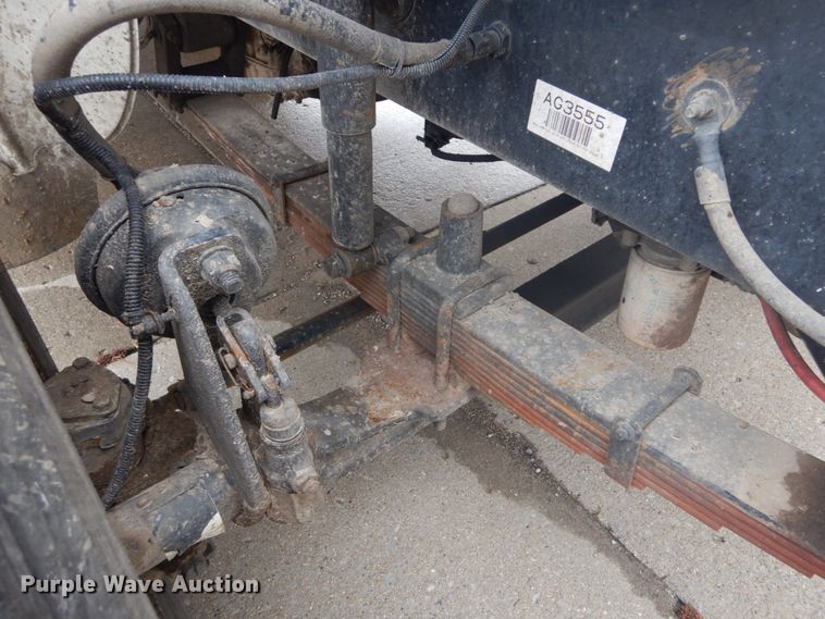 image for item GB9823 2009 Freightliner Business Class M2 bucket truck