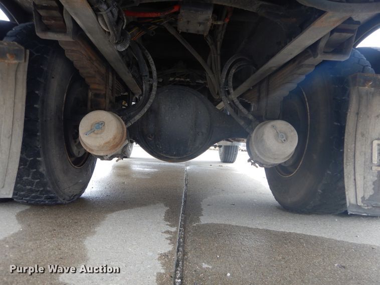 image for item GB9823 2009 Freightliner Business Class M2 bucket truck