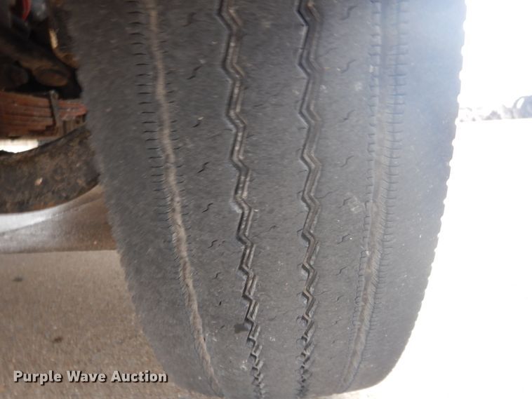 image for item GB9823 2009 Freightliner Business Class M2 bucket truck