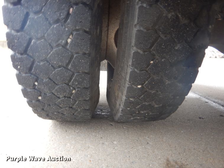 image for item GB9823 2009 Freightliner Business Class M2 bucket truck