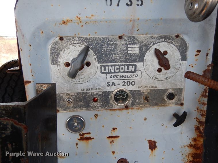 image for item GE9250 1979 Lincoln Pipeliner shield arc DC welder