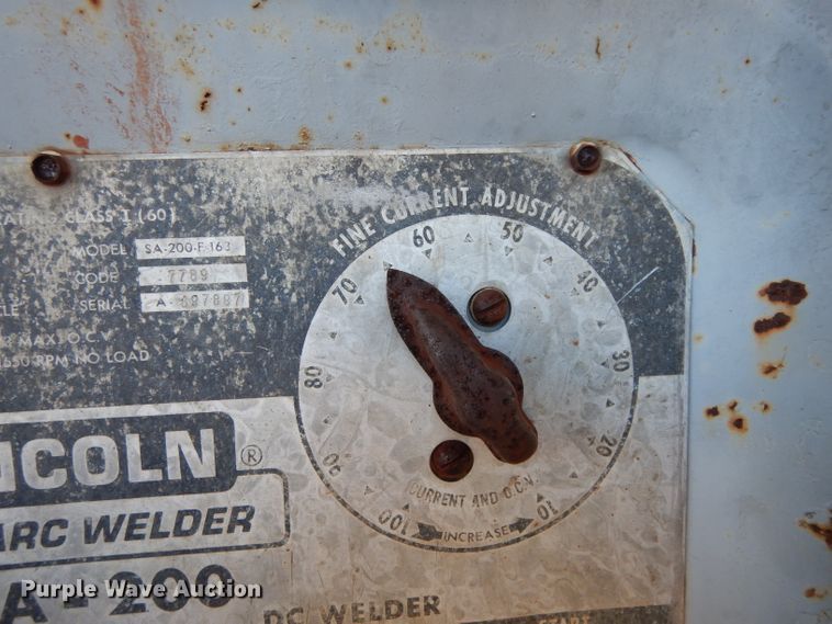 image for item GE9250 1979 Lincoln Pipeliner shield arc DC welder