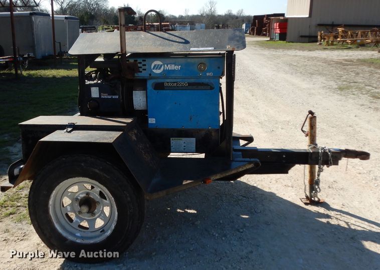image for item GE9251 Miller Bobcat 225G welder