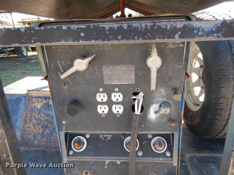 image for item GE9251 Miller Bobcat 225G welder