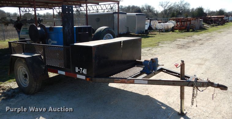 image for item GE9252 Miller Bobcat 250 welder