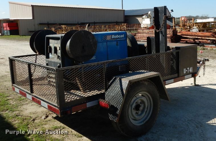 image for item GE9252 Miller Bobcat 250 welder