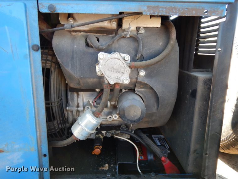 image for item GE9252 Miller Bobcat 250 welder