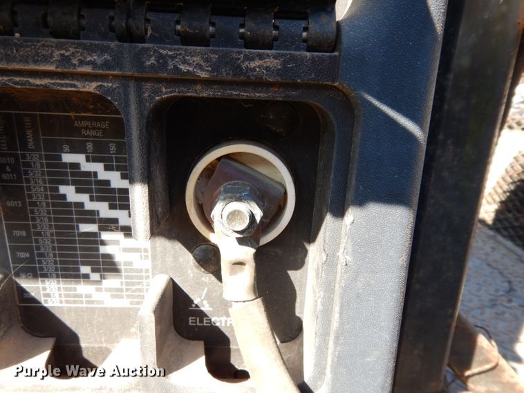 image for item GE9252 Miller Bobcat 250 welder