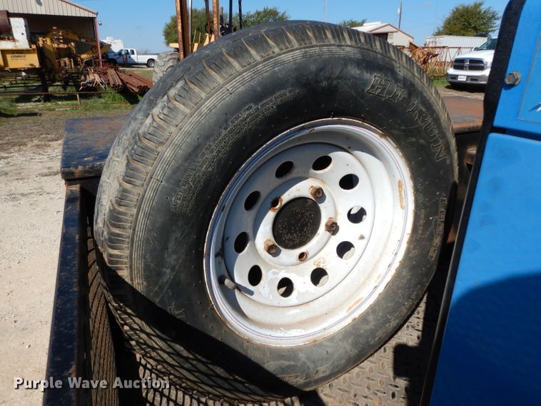 image for item GE9252 Miller Bobcat 250 welder