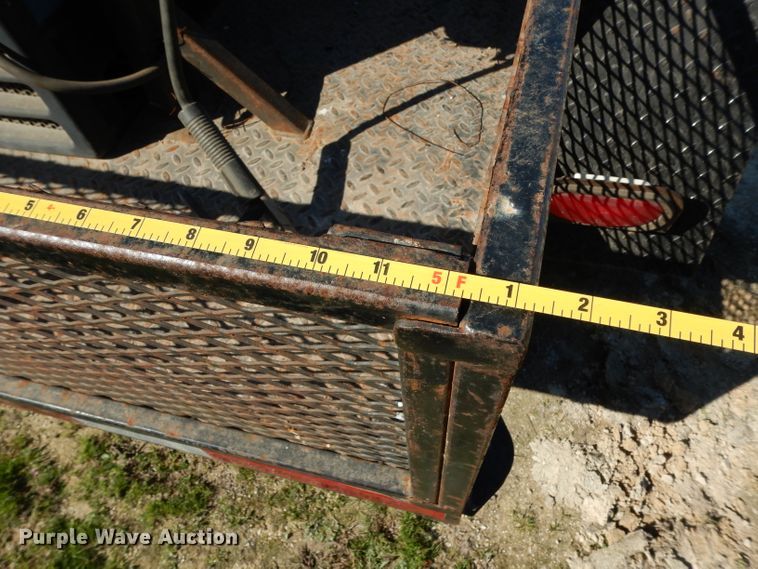 image for item GE9252 Miller Bobcat 250 welder