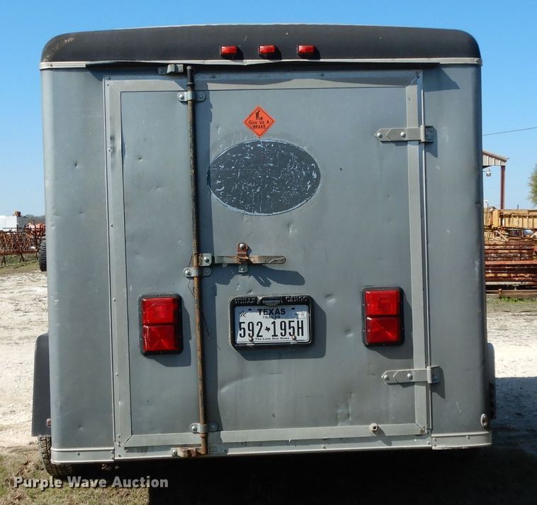 image for item GE9255 1994 Wells TW101 enclosed cargo trailer