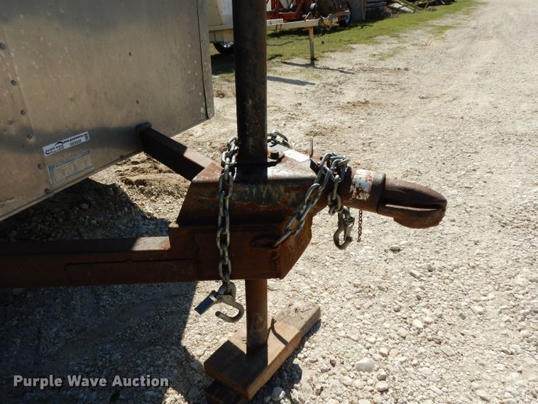 image for item GE9255 1994 Wells TW101 enclosed cargo trailer