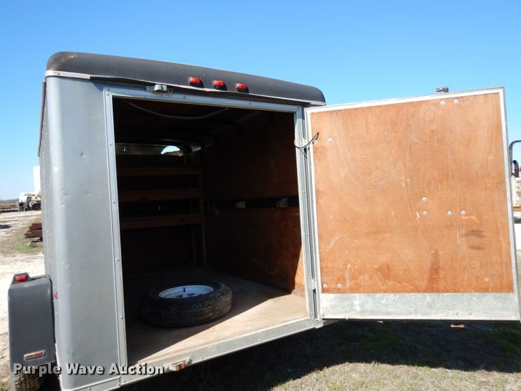image for item GE9255 1994 Wells TW101 enclosed cargo trailer