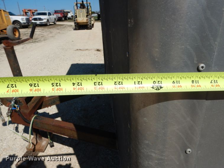 image for item GE9255 1994 Wells TW101 enclosed cargo trailer