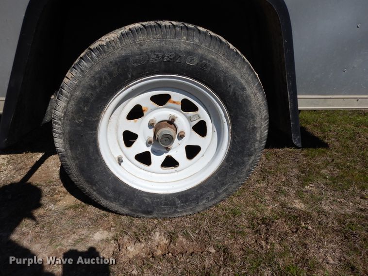 image for item GE9255 1994 Wells TW101 enclosed cargo trailer