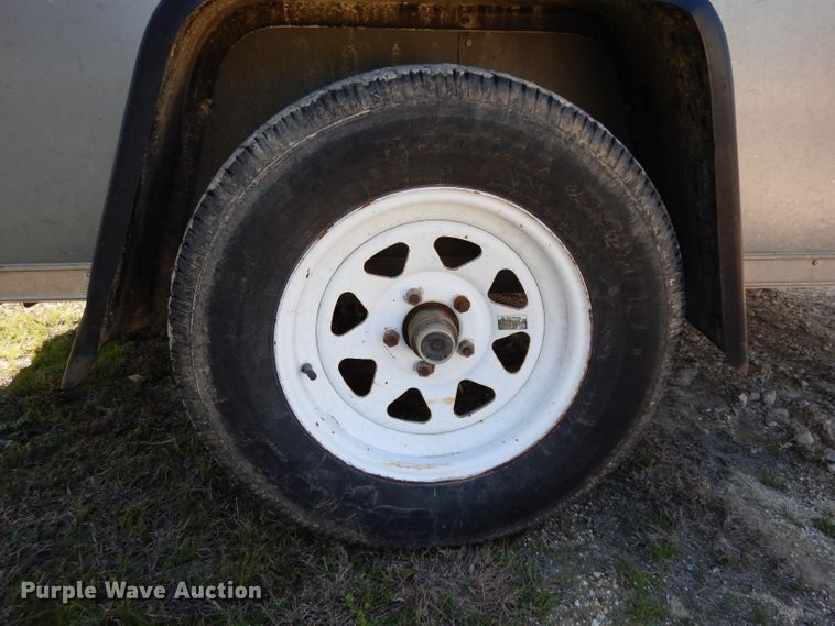 image for item GE9255 1994 Wells TW101 enclosed cargo trailer