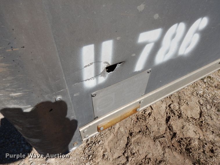 image for item GE9255 1994 Wells TW101 enclosed cargo trailer