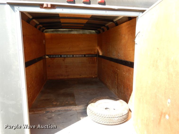 image for item GE9256 1994 Wells TW101 enclosed cargo trailer