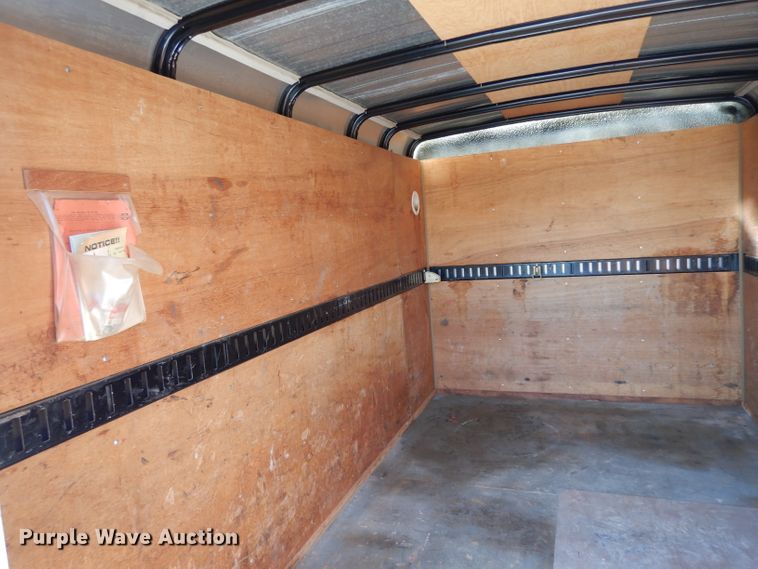 image for item GE9256 1994 Wells TW101 enclosed cargo trailer