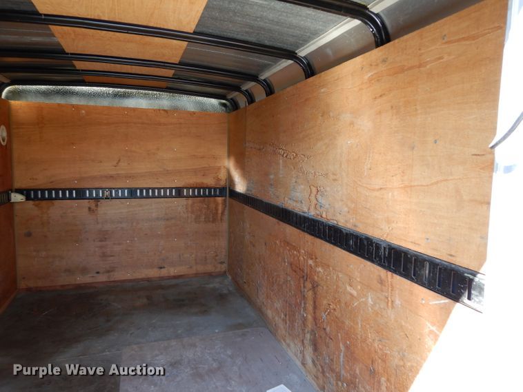 image for item GE9256 1994 Wells TW101 enclosed cargo trailer